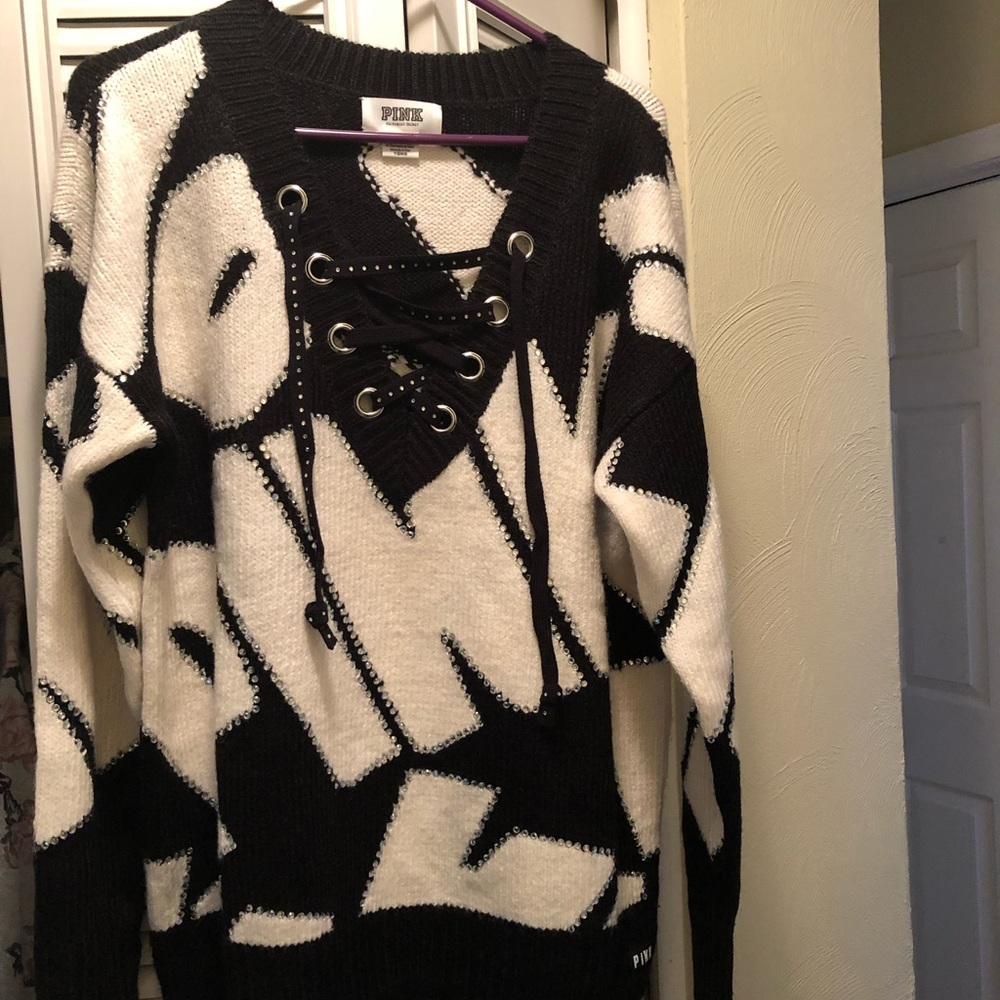 Victoria Secret 2018 Fashion Show Sweater Small